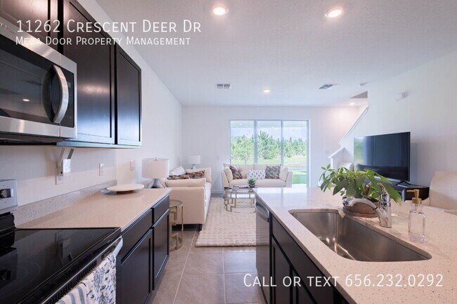 Building Photo - 11262 Crescent Deer Dr