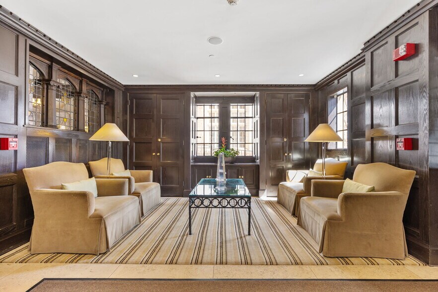 Building Photo - 20 Chapel St