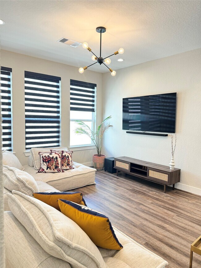 Building Photo - 3110 Meadow Maker Ln