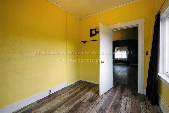 Building Photo - 1316 Rose St