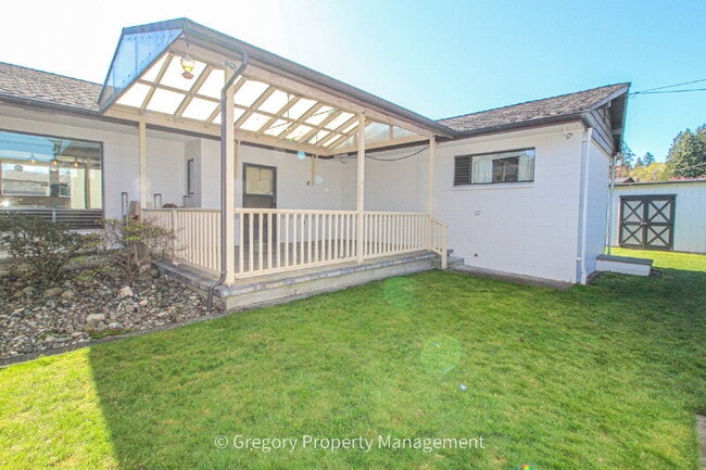 Building Photo - 4418 Colby Ave