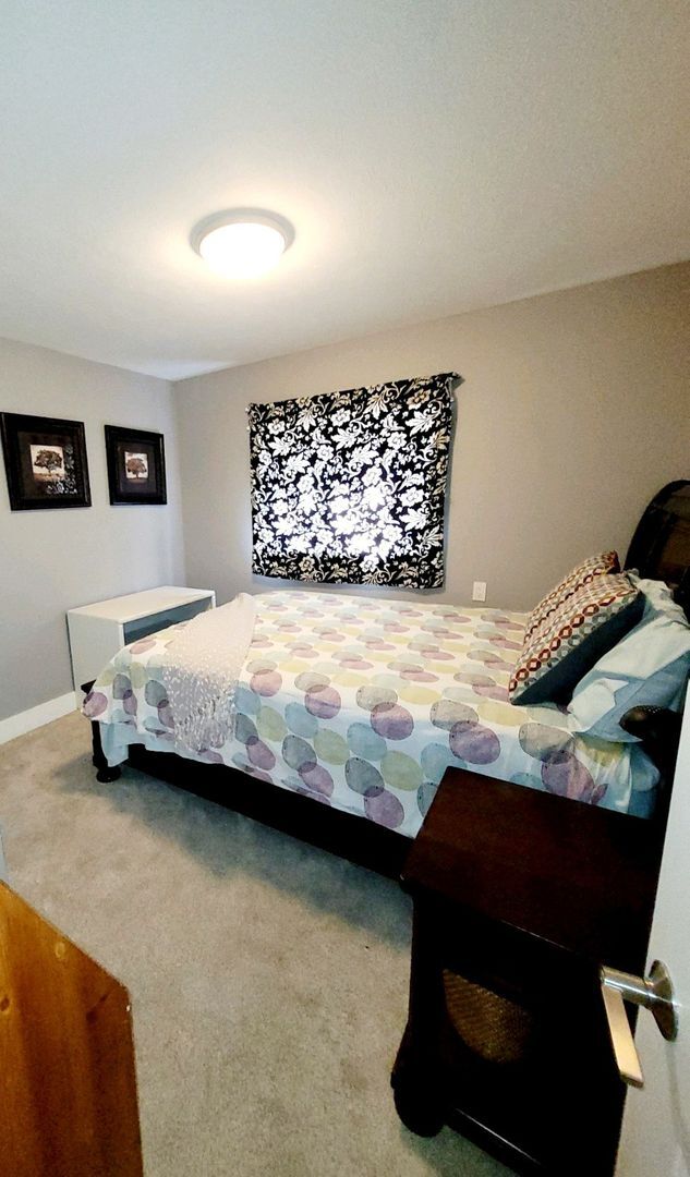 Building Photo - Executive Rental Fully Furnished PERFECT GETAWAY, MOUNTAIN RETREAT WITHIN TOWN!!