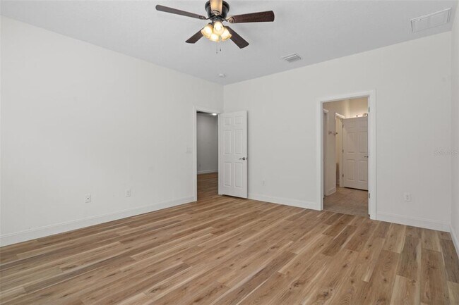 Building Photo - 16030 Bella Woods Dr