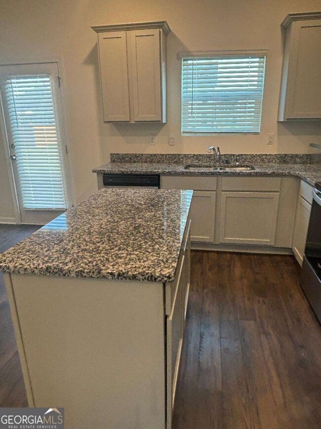 Building Photo - 109 Farmers Wy