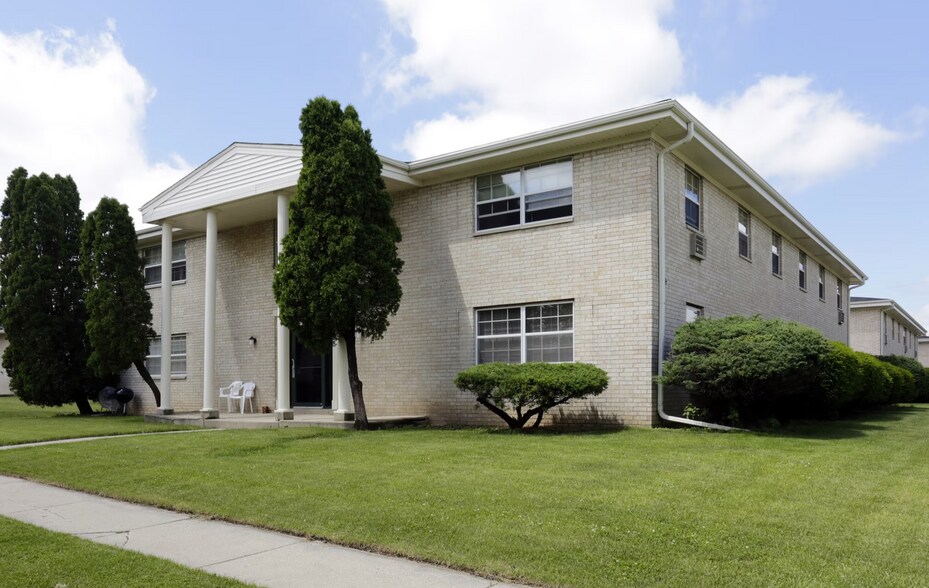 Interior Photo - Colonial Manor Apartments