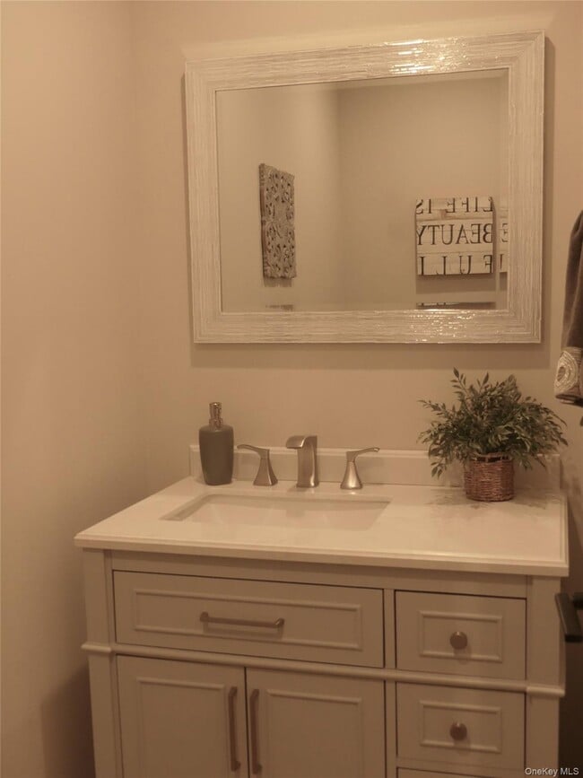 Building Photo - 108 Pilcher St