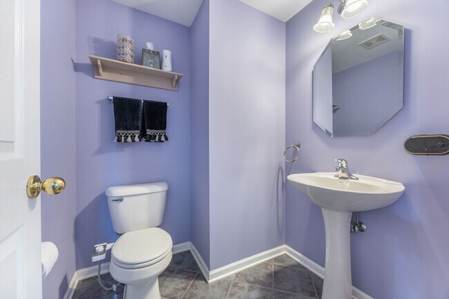 Building Photo - 2566 Rourke Dr