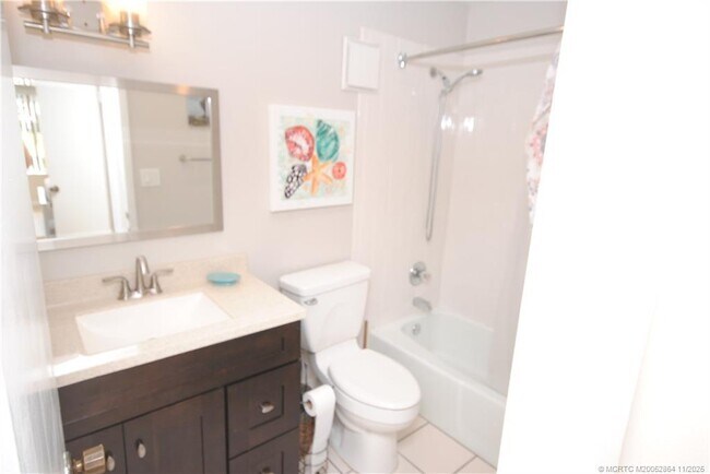 Building Photo - 5333 SE Miles Grant Rd