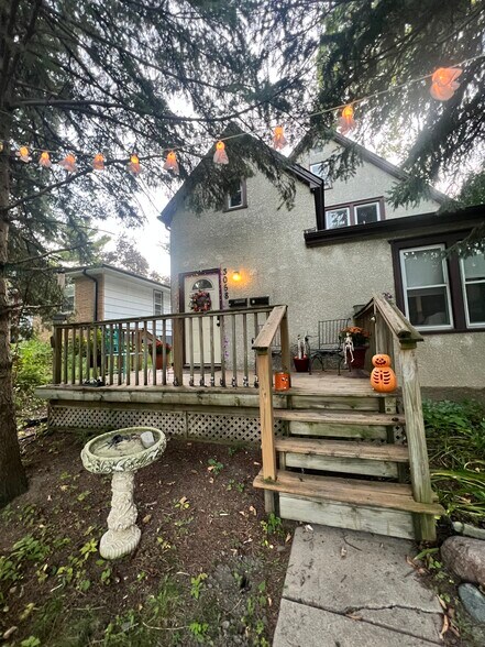 Building Photo - 3058 Hayes St NE