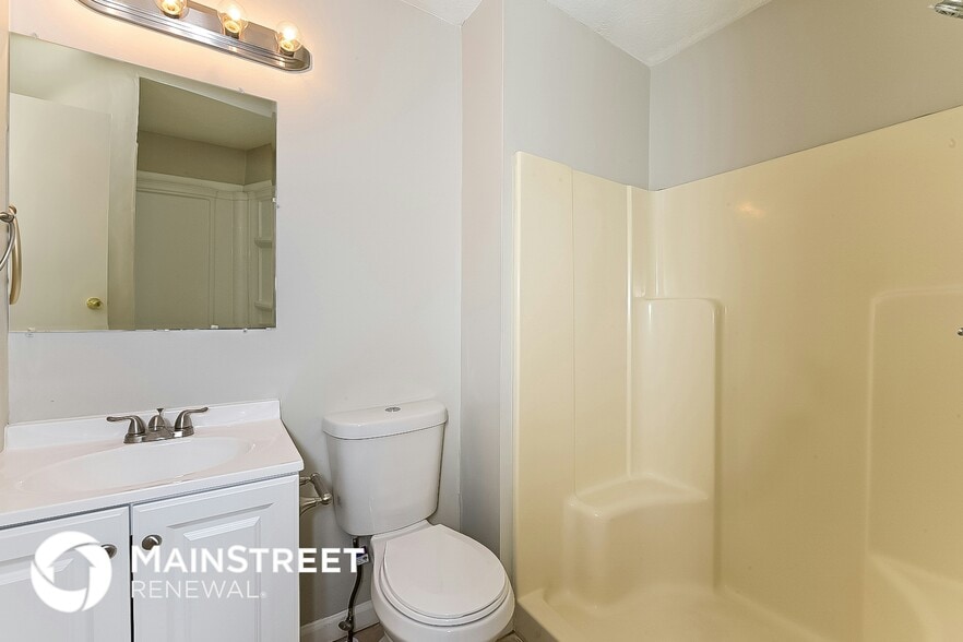 Building Photo - 7045 Birling Dr