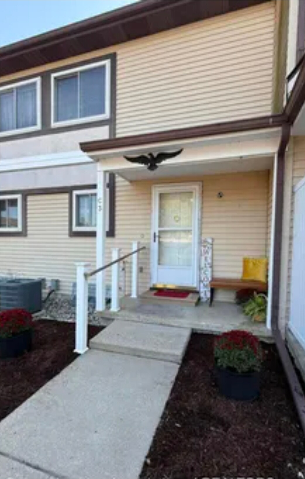 Building Photo - 757 Island Ct