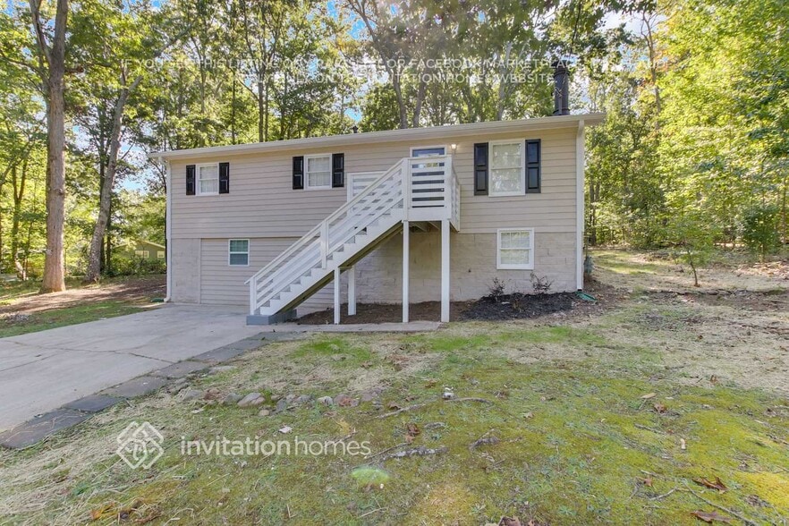 Building Photo - 3995 Willowbrook Dr