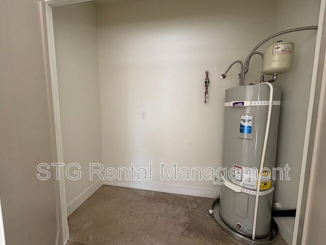 Building Photo - 73 N 520 W