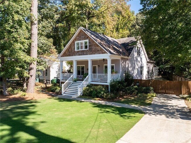 Building Photo - 428 S Howard St SE