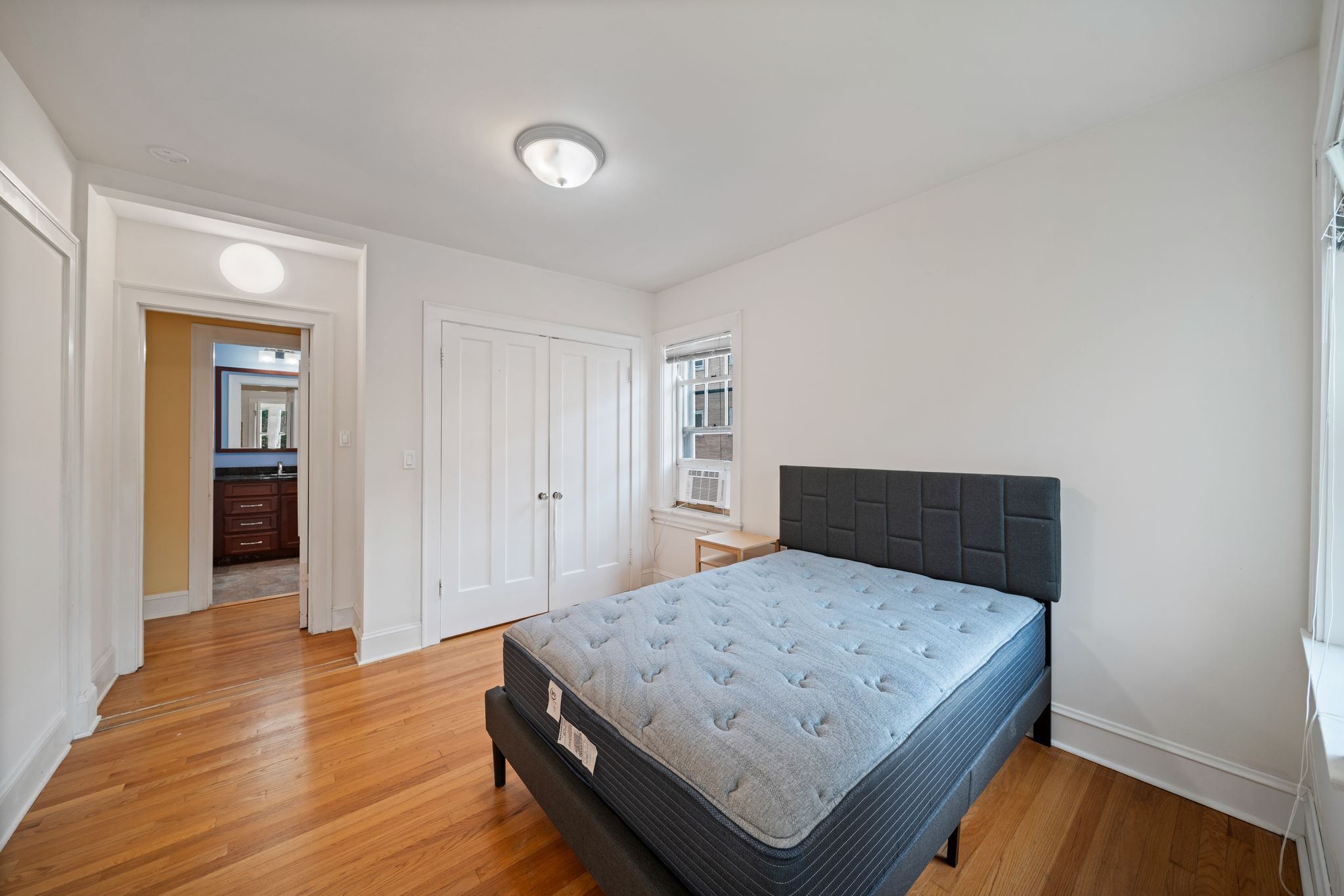 Building Photo - 721 Foster St