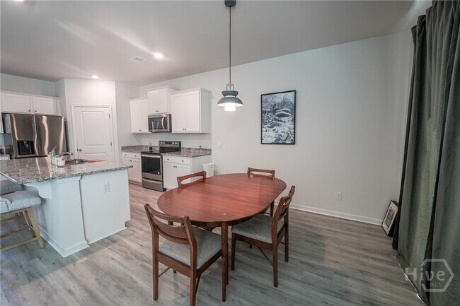 Building Photo - 156 Kraft Kove