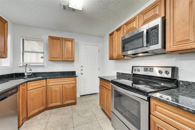 Building Photo - 6117 Ivy Glen Dr