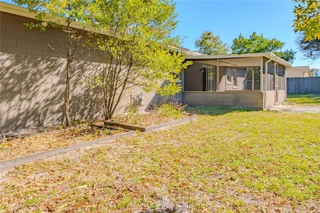 Building Photo - 150 Lady Susan Ct