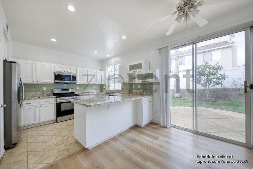 Building Photo - 17 Armory Pl