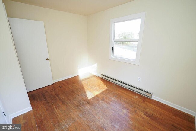 Building Photo - 5629 Rip Wil Dr