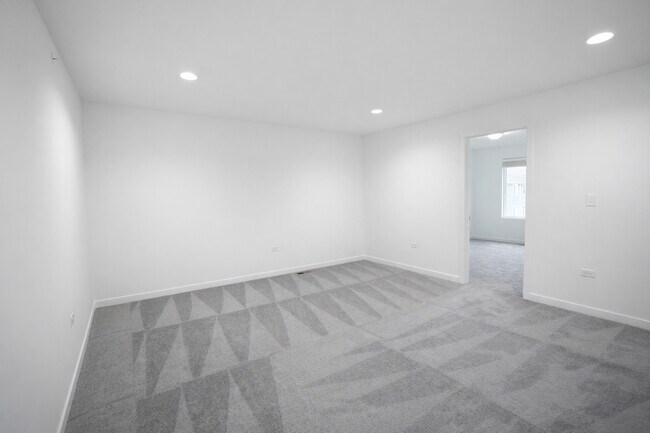 Building Photo - 1128 Gillespie Ln