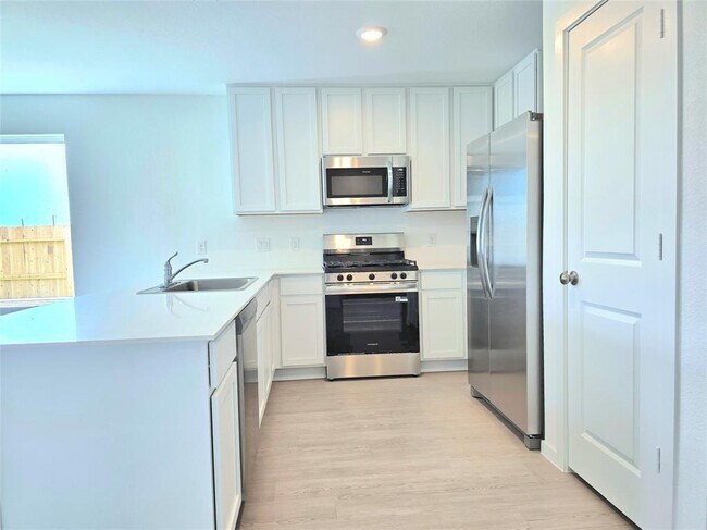 Building Photo - 26818 Zebra Grass Dr