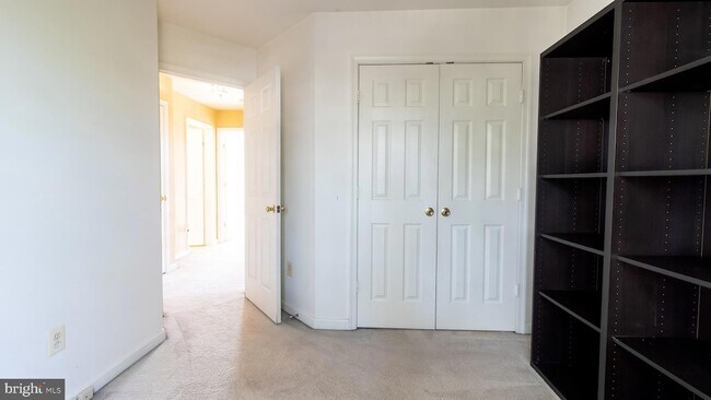 Building Photo - 45416 Baggett Terrace