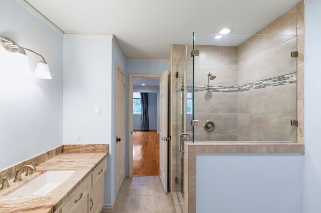 Building Photo - 11518 Summerhill Ln