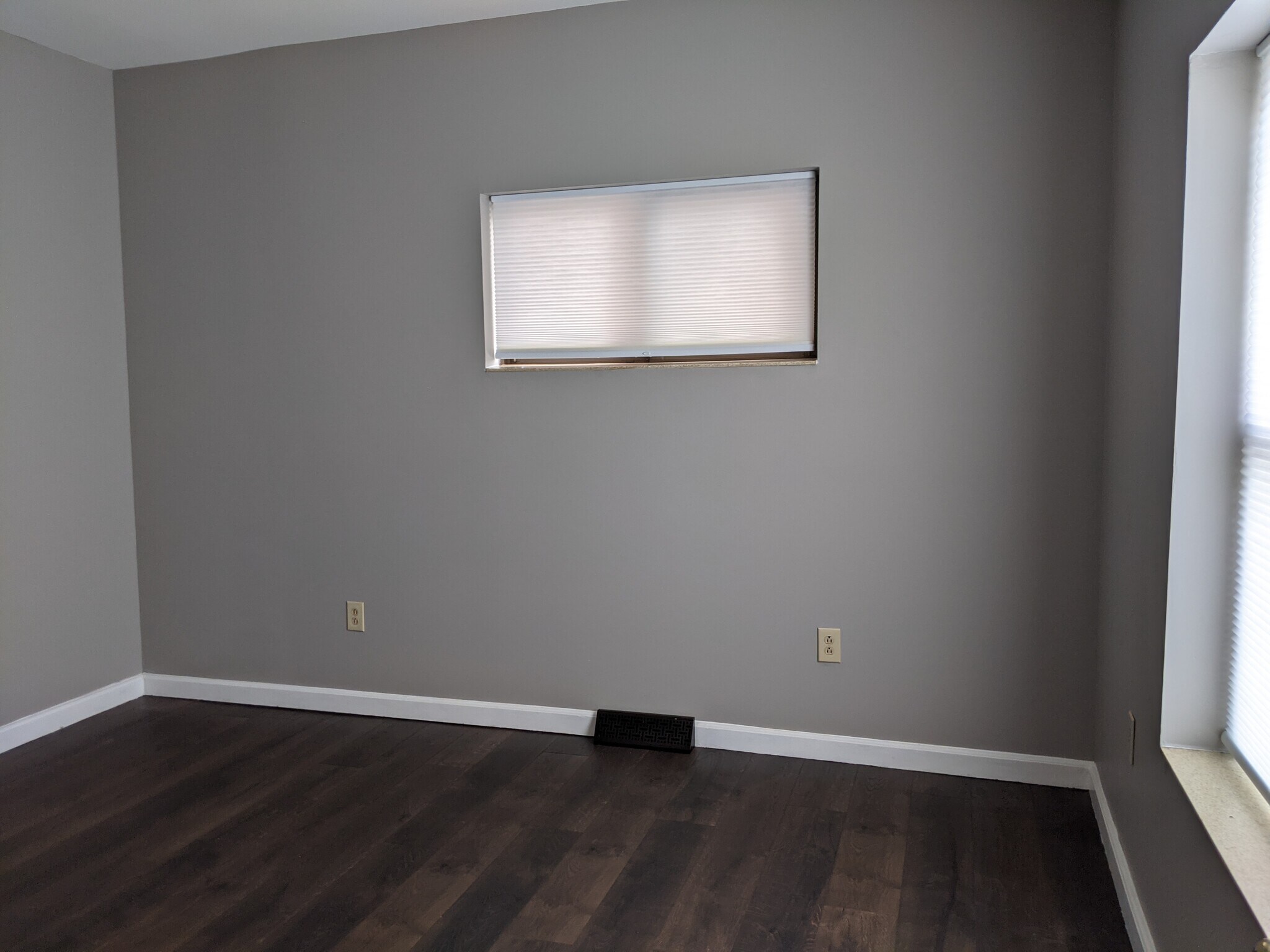 Living Room - 347 Academy St