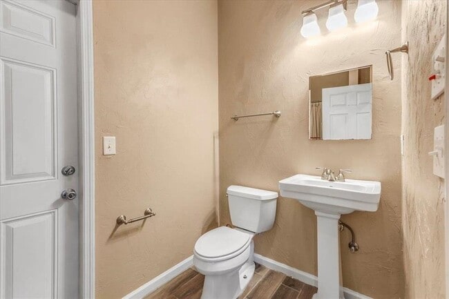 Building Photo - 41 Strattonwood Pl