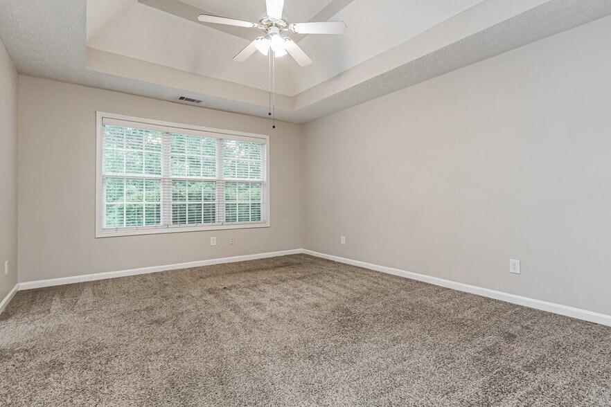Building Photo - 437 Camella Cir
