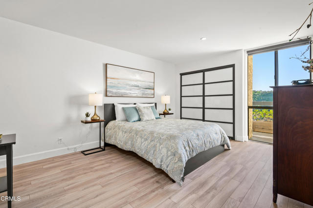 Building Photo - 4239 Vía Arbolada