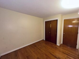 Building Photo - 426 Pleasant St