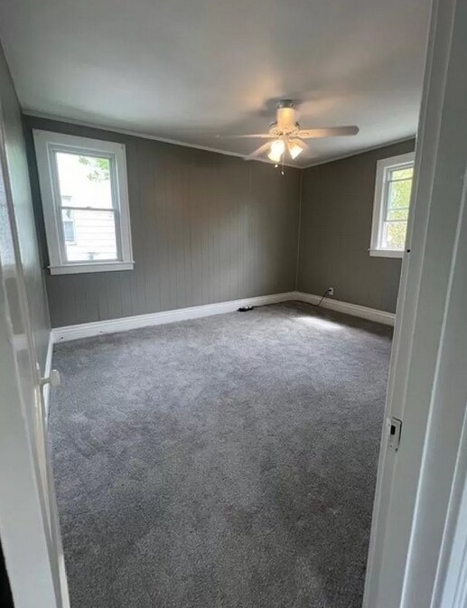 Building Photo - 288 S Walnut St