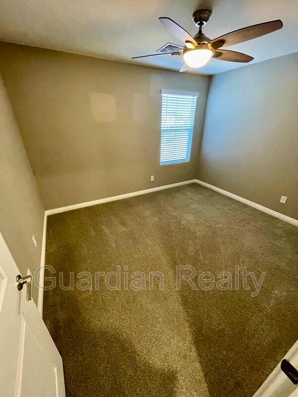 Building Photo - 3189 Brynley Ave