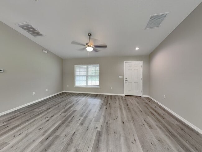 Building Photo - 1984 W Magenta Dr