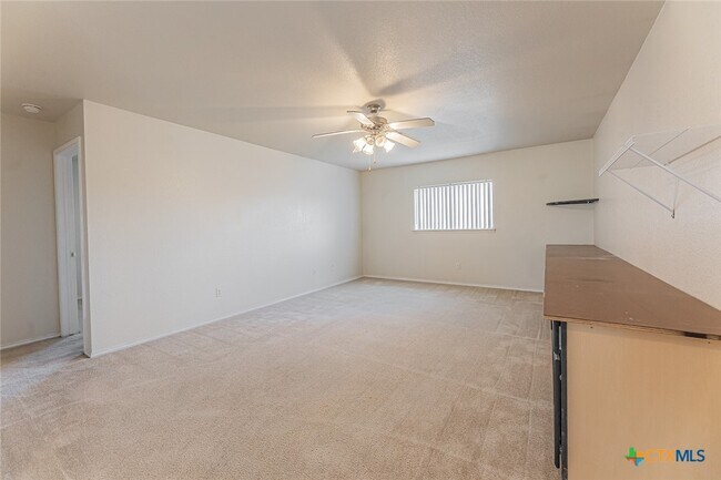 Building Photo - 514 Prospector Trl