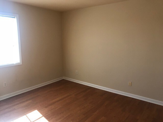 Building Photo - 265 Sea Horse Dr SE