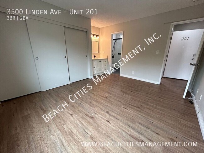 Building Photo - 3500 Linden Ave