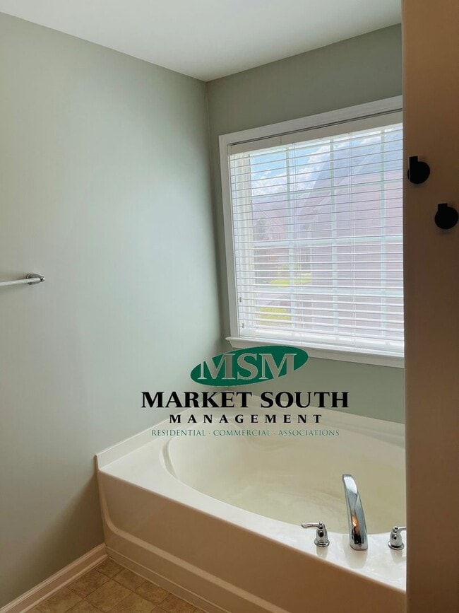 Building Photo - *MOVE IN READY NOW* HARMONY TOWNS- POOLER- AVAILABLE NOW!