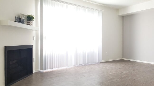 Interior Photo - Emerson Townhomes
