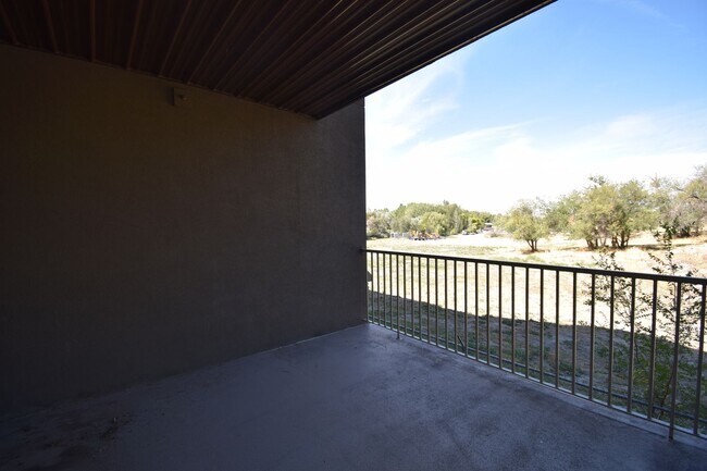 Building Photo - 1255 Wolf Hollow Ln