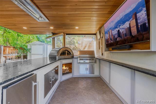 Building Photo - 353 Bellaire St