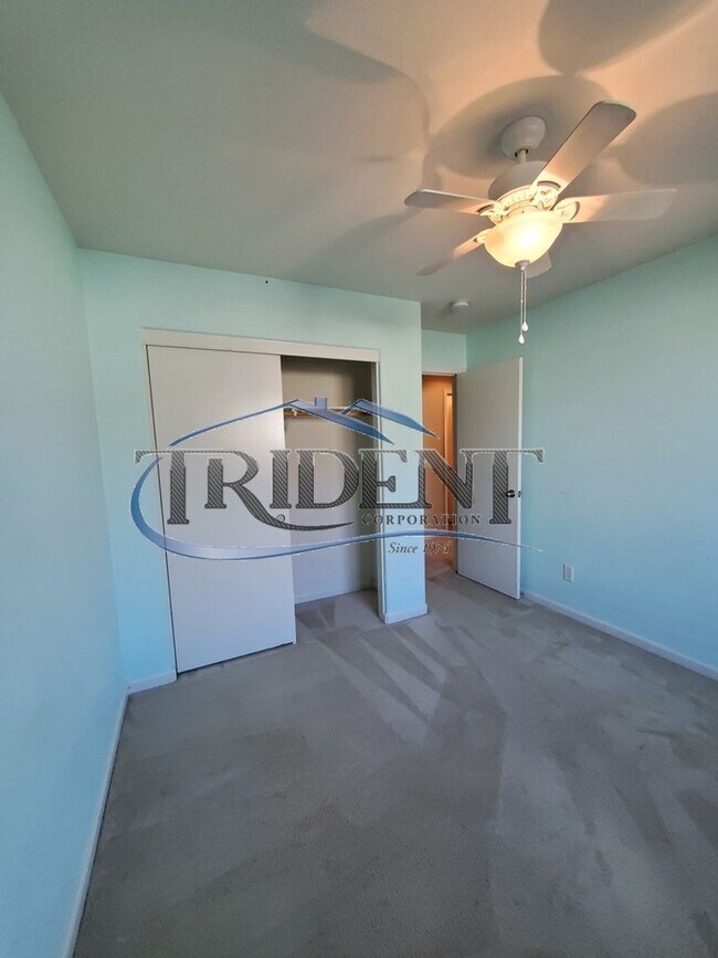 Building Photo - 3 bedroom bath near schools and parks