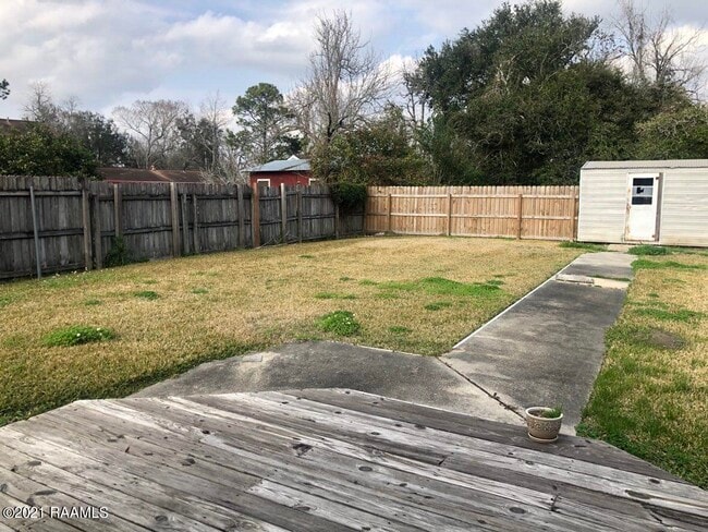 Building Photo - 2809 S Curtis Dr