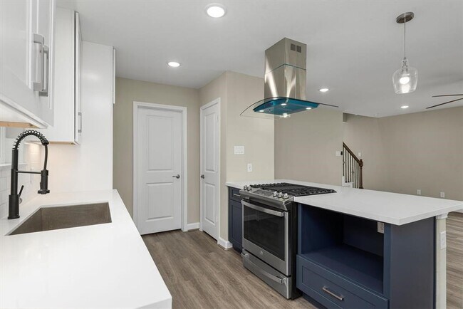 Building Photo - 7937 Fields St