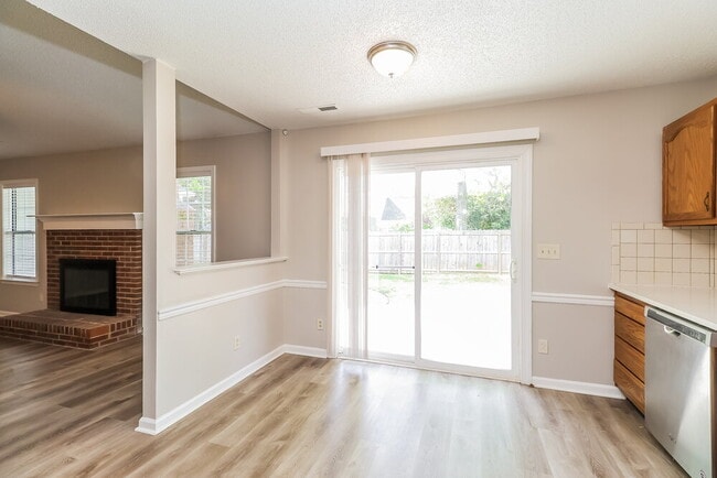 Building Photo - 4107 Regency Dr