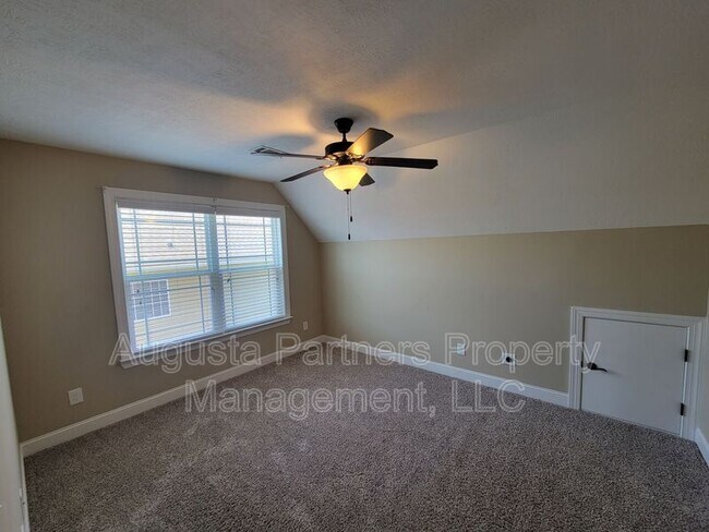 Building Photo - 841 Herrington Dr