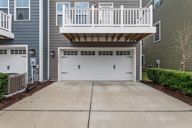 Building Photo - 1732 Defiance Dr