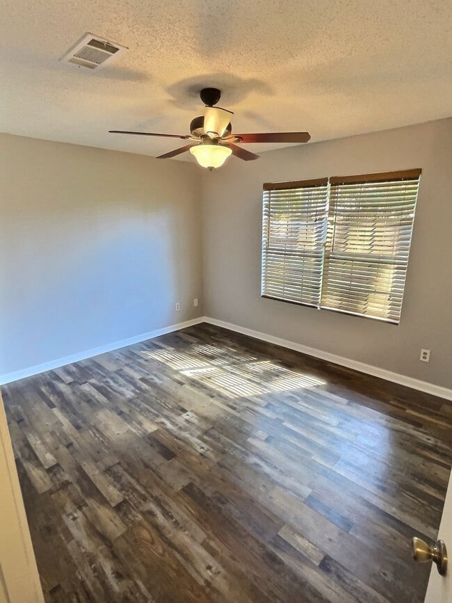 Building Photo - 5408 Old Fort Bayou Rd